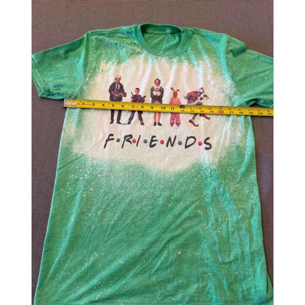Christmas Tee Size M “Friends” Elf, Home Alone, Clark Griswold, Ralphie, Grinch - Picture 4 of 6